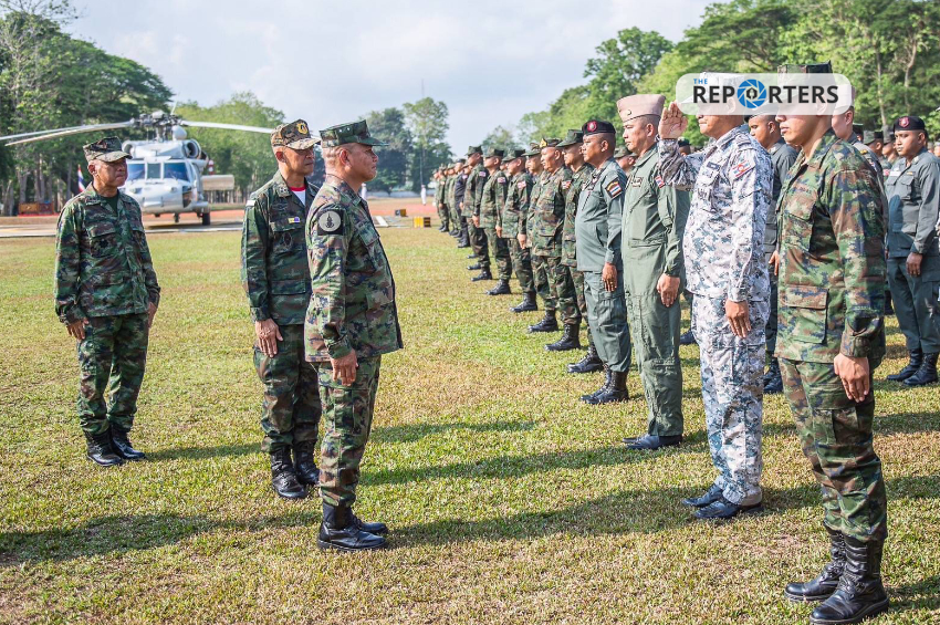 ผบ.ทร. ตรวจความพร้อม กปช.จต. ย้ำจุดยืนกองทัพเรือปกป้องอธิปไตยเต็มกำลัง