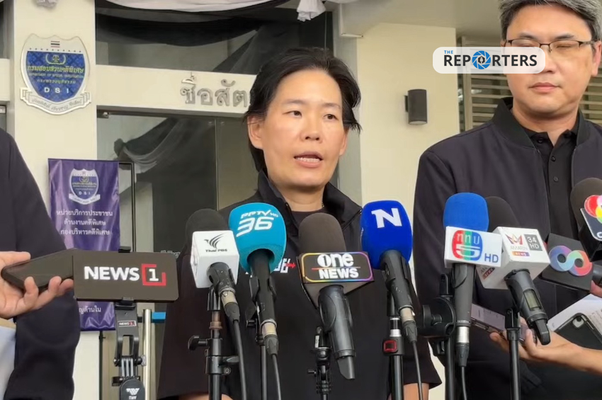 ‘เอกนัฏ’ มอบ ‘ฐิติภัสร์’ นำหลักฐานร้องดีเอสไอดำเนินคดีผู้ค้าน้ำมัน 6 ราย ปมใบขนส่งน้ำมันทางเรือผิดปกติ 166 ใบ